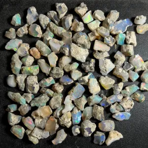 100g of Welo Opal, South Wollo Zone, Amhara Region, Ethiopia