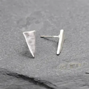 Beaten triangle stud earrings