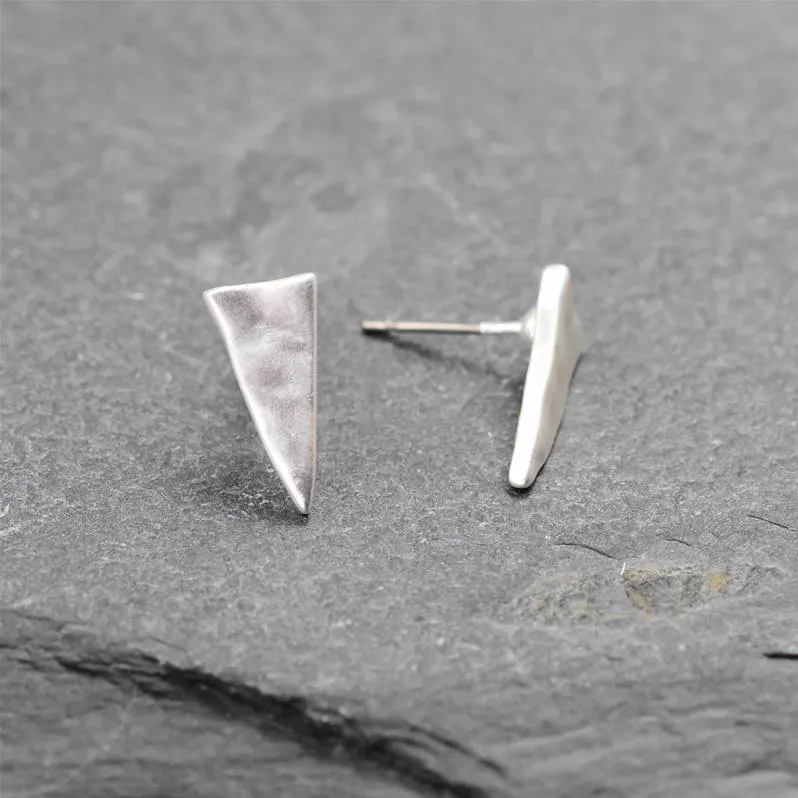 Beaten triangle stud earrings