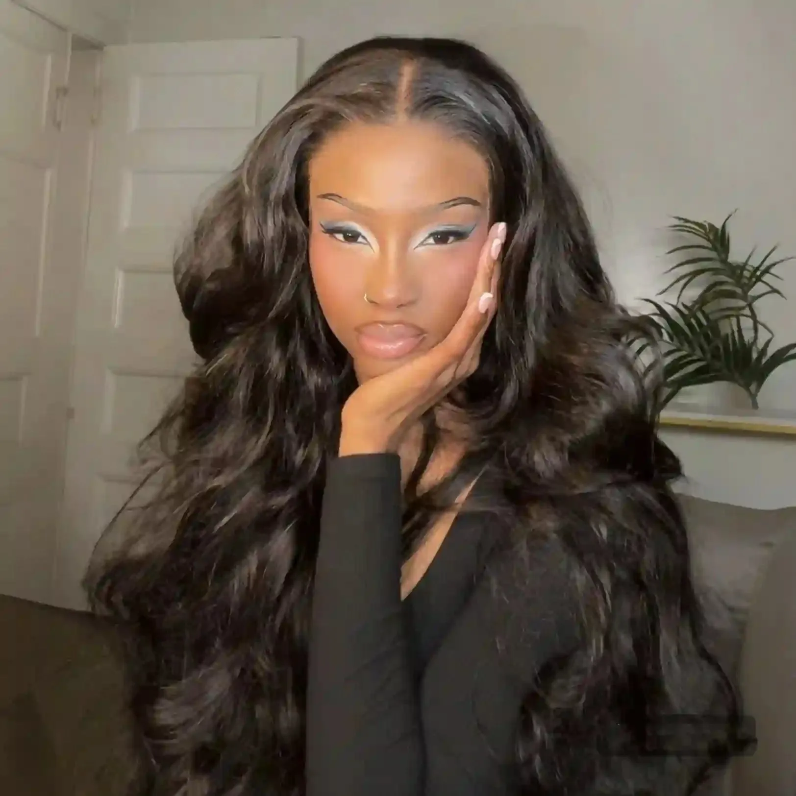 Geeta Full 250% Density Loose Body Wave Human Hair Wigs 13x4 Ocean Wave Lace Front Wigs with Curtain Bangs
