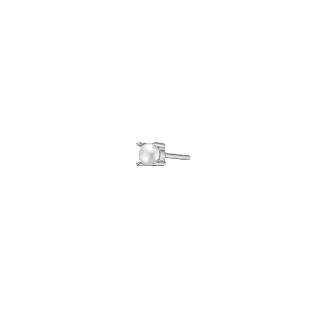 Silver Stud w. Pearl